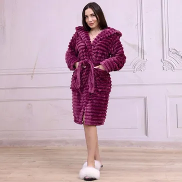 Женский халат 'элит short' - сливовый<article>MALVA