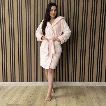 Женский велюровый халат «catwoman-short» - персиковый<article>MALVA