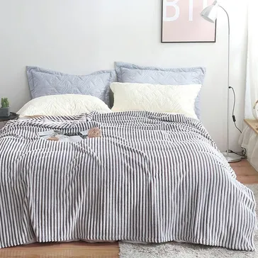 Плед зебра – біло-коричневий<article>MALVA