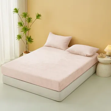 Велюровая простынь на резинке - пудровое<article>MALVA